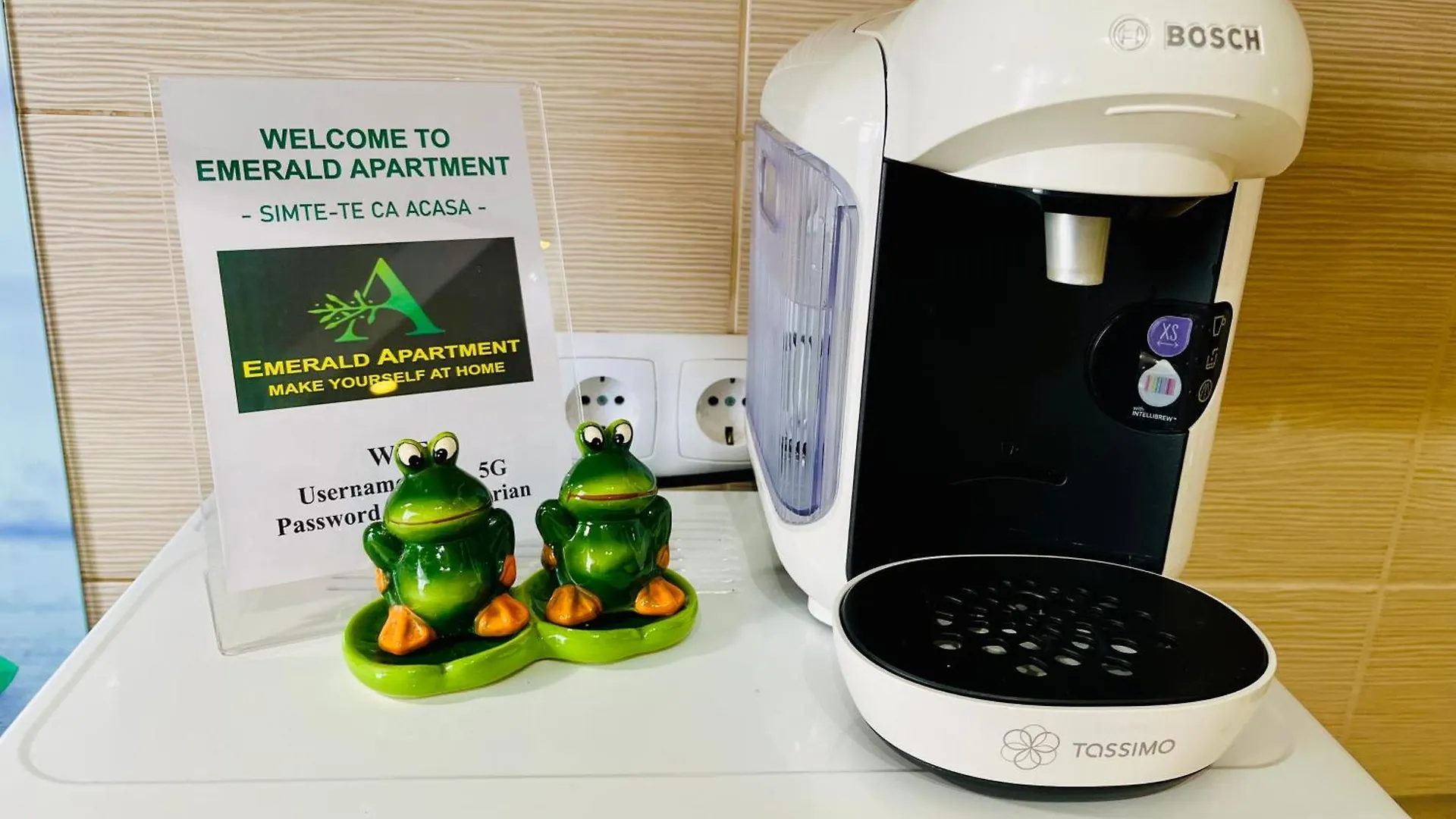 Emerald Apartment Bucharest Romania